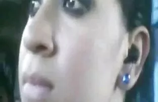 পাছার ভার্সন ছোট লোমশ ভগ