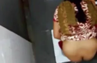 ভারত থেকে আসা মহিলা, আভা স্ত্রীর যৌন ভিডিও অদলবদল