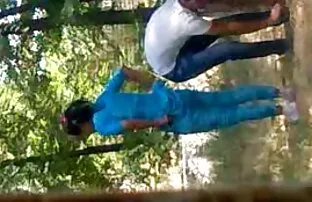 পার্কে প্রেমিকরা বিনামূল্যে অশ্লীল ভিডিও টিভি